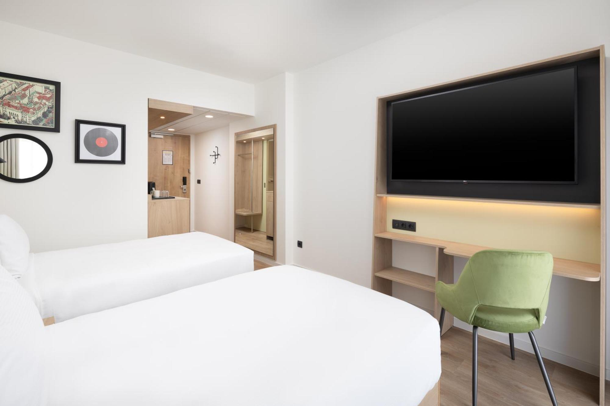 Hampton By Hilton Тиргу-Муреш Екстер'єр фото