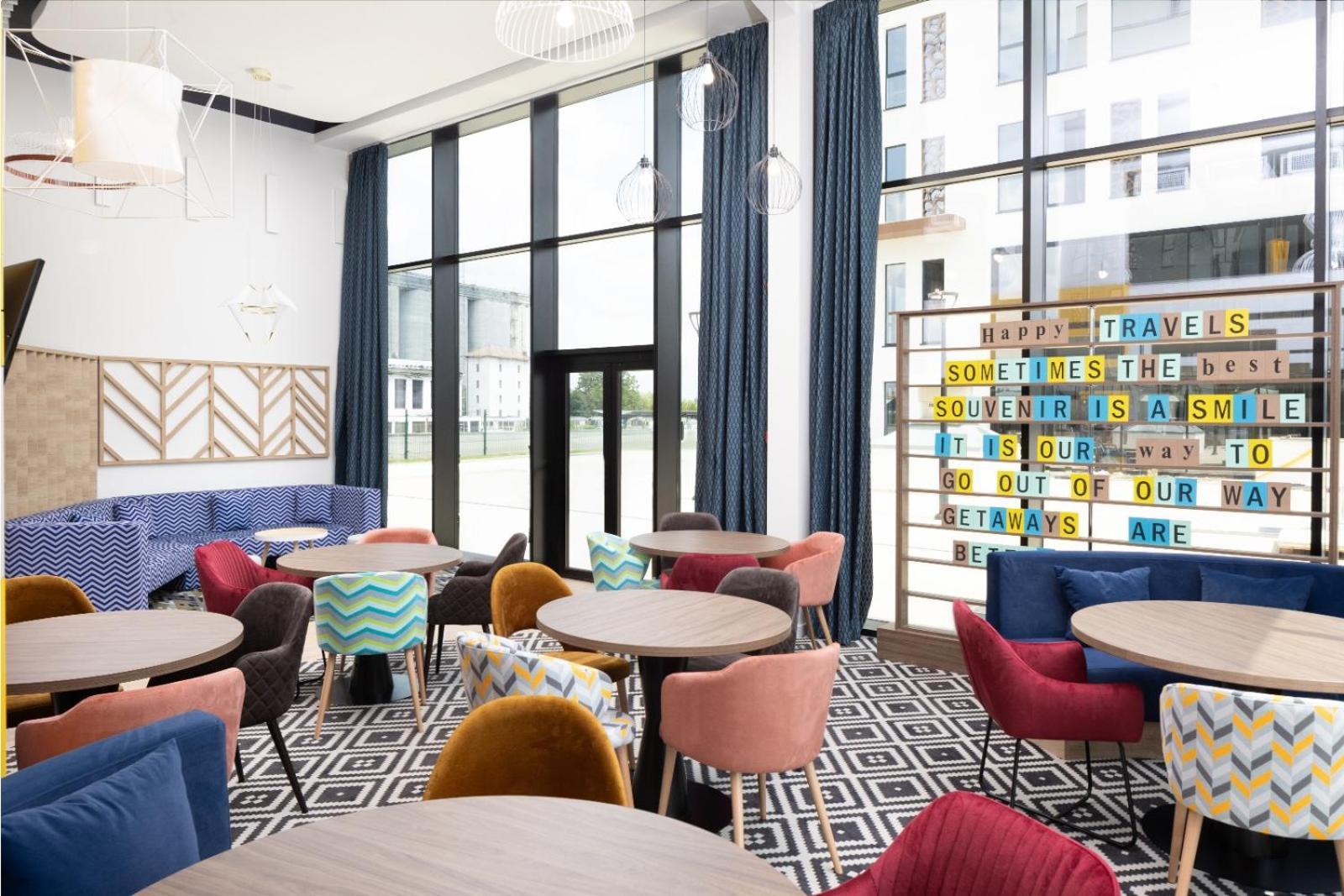 Hampton By Hilton Тиргу-Муреш Екстер'єр фото