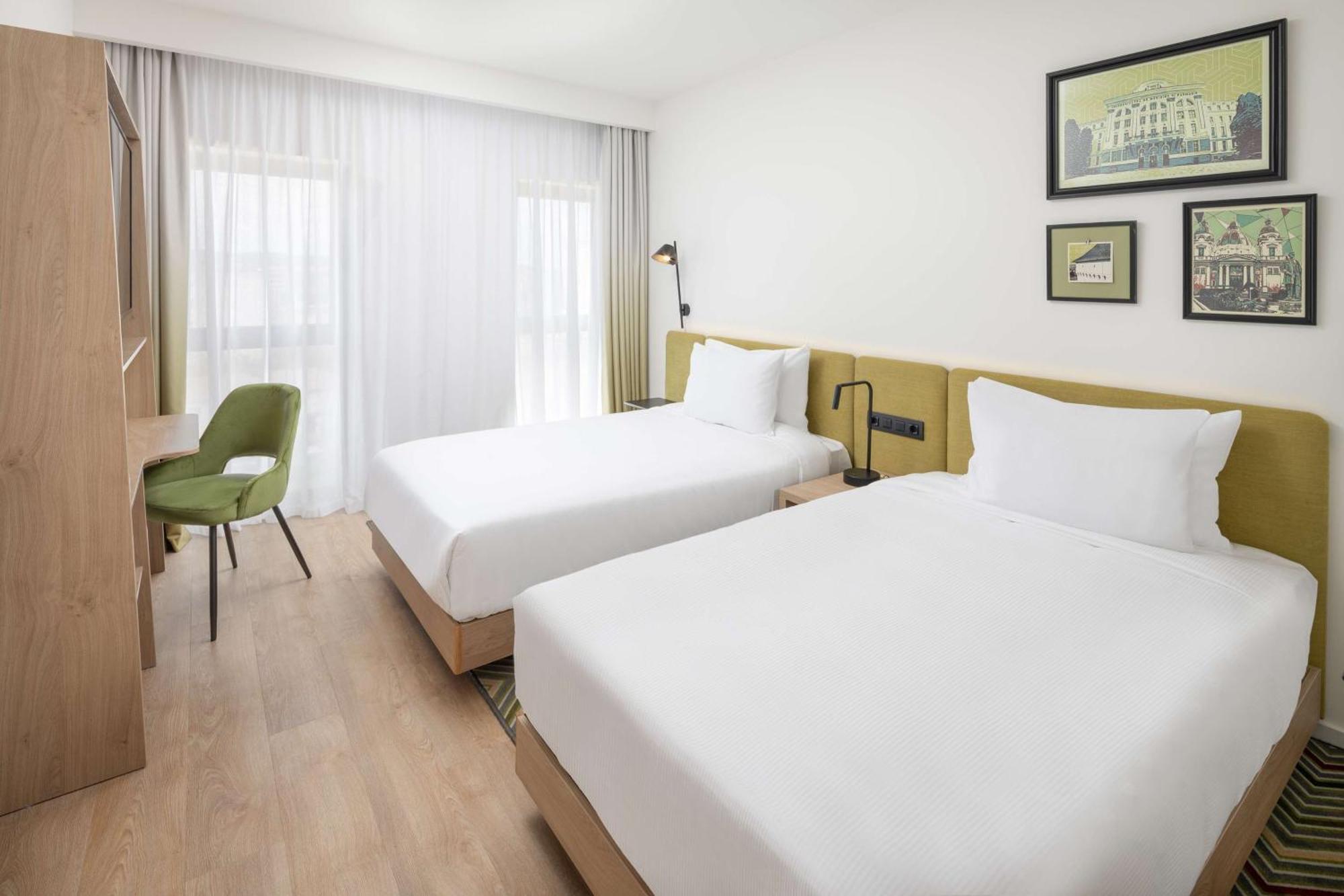 Hampton By Hilton Тиргу-Муреш Екстер'єр фото